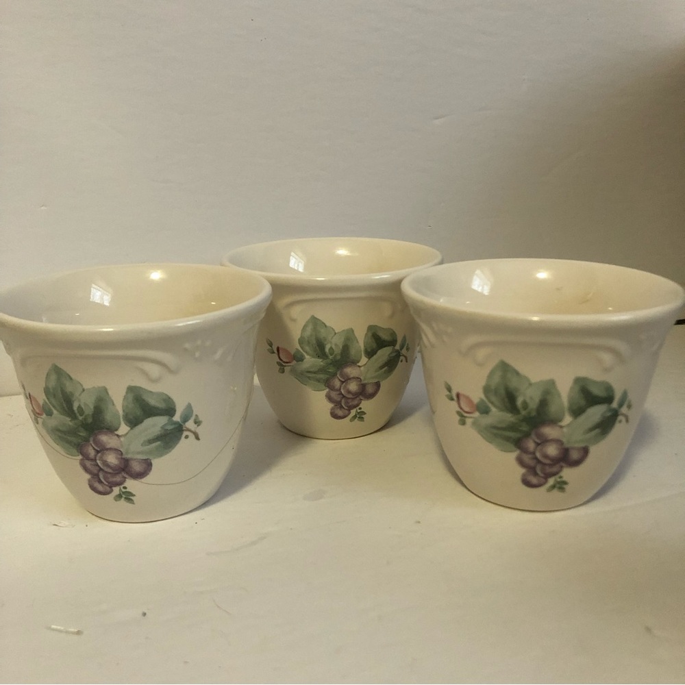 Grape vine custard cups
